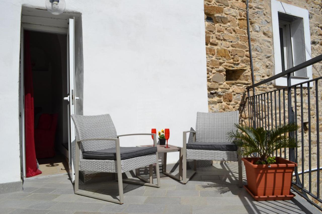 La Torretta Di Piero Con Terrazzi E Parcheggio Privato Citra Zero Zero Ottanta 31Lst0282 Apartment Imperia Luaran gambar